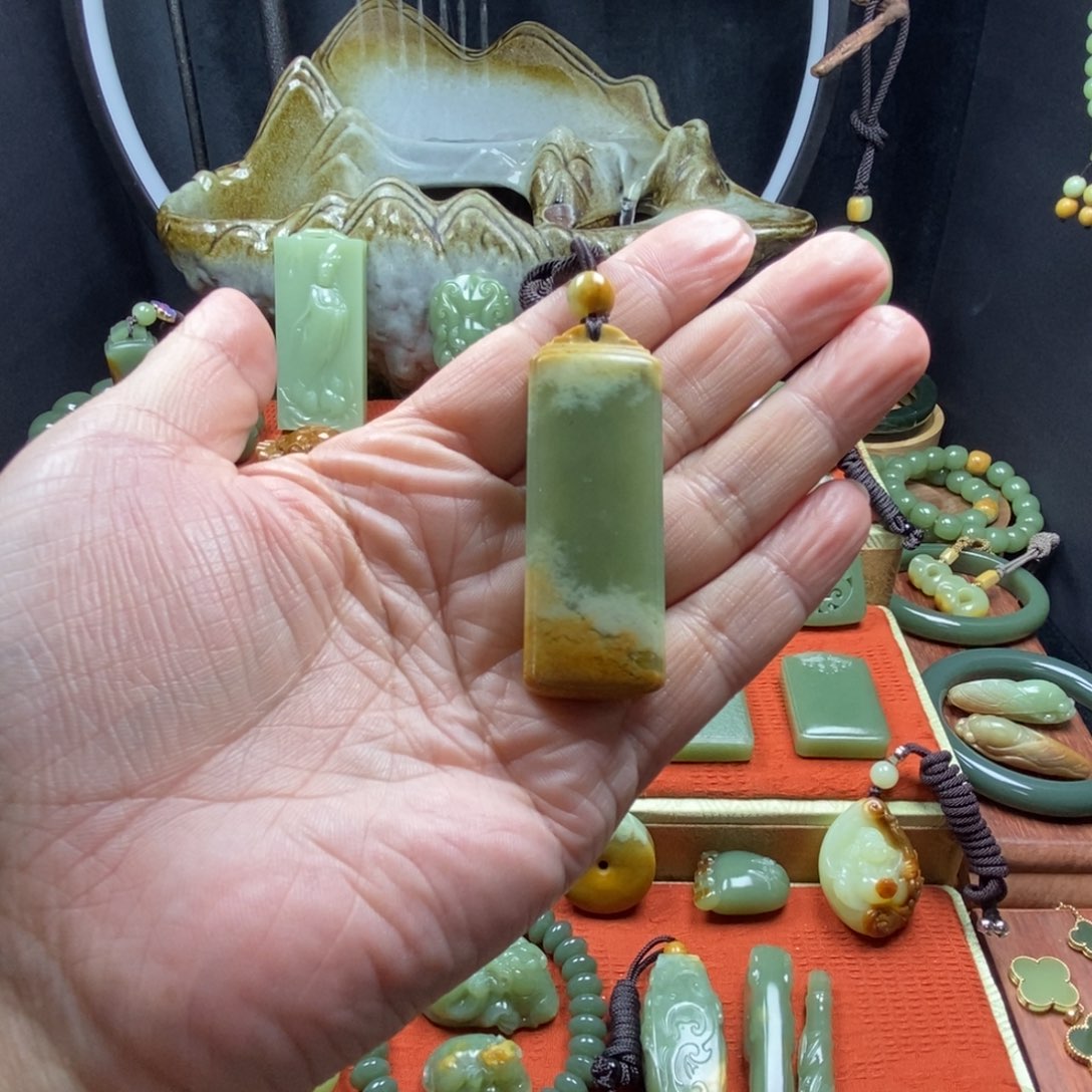 岫岩河磨玉（透闪石质玉）吊坠未镶嵌无*