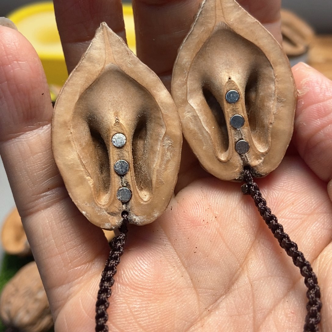 文玩核桃吊坠探*秋子