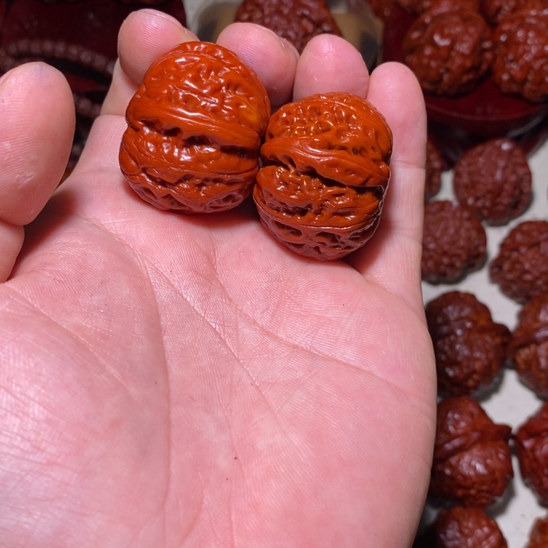 爱***菜桃核吊坠元宝元宝