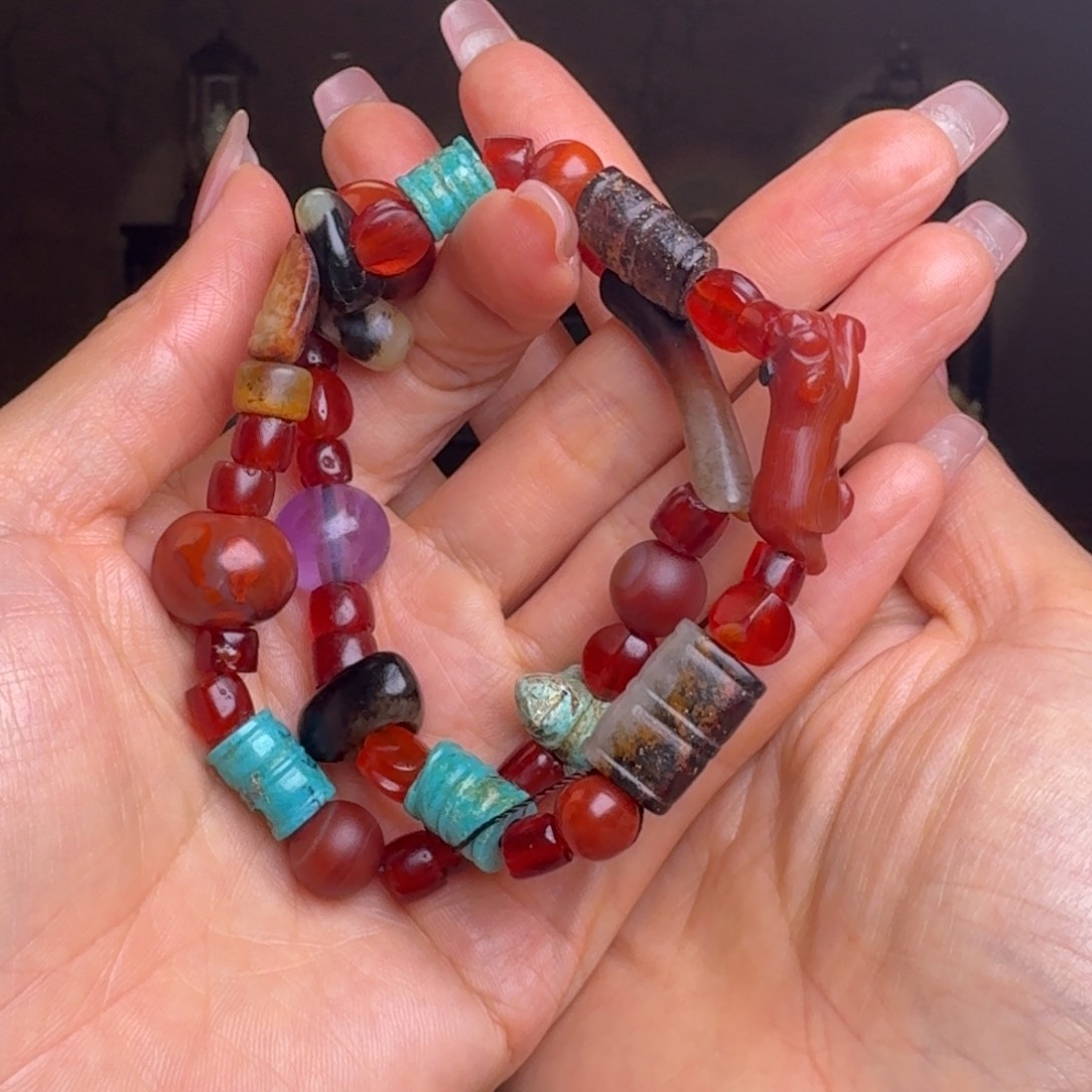 和田玉未镶嵌颈饰杰*