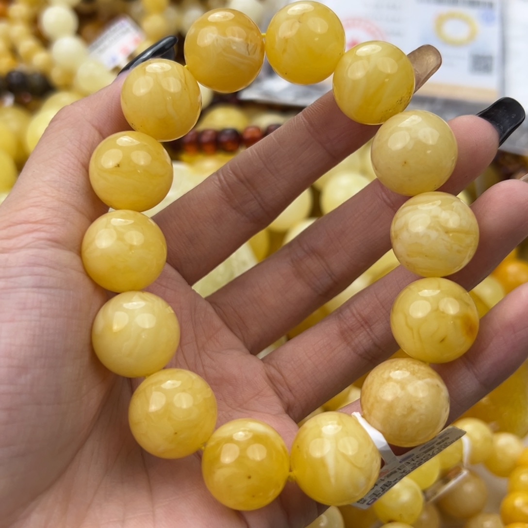 琥珀珠宝奇石未镶嵌