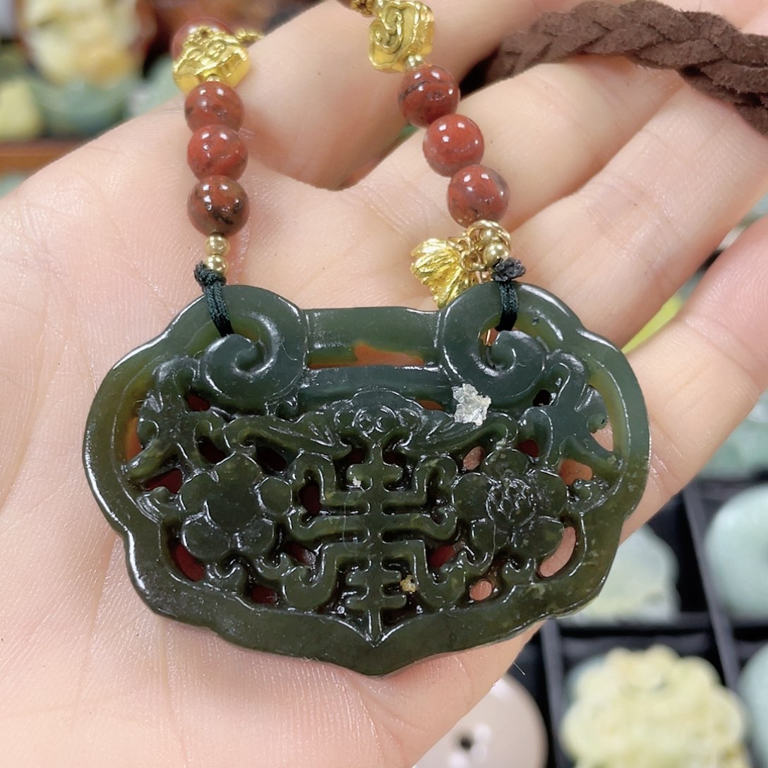 和田玉（糖玉）颈饰未镶嵌珊*