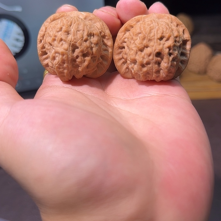 吊坠文玩核桃全品40血麒麟