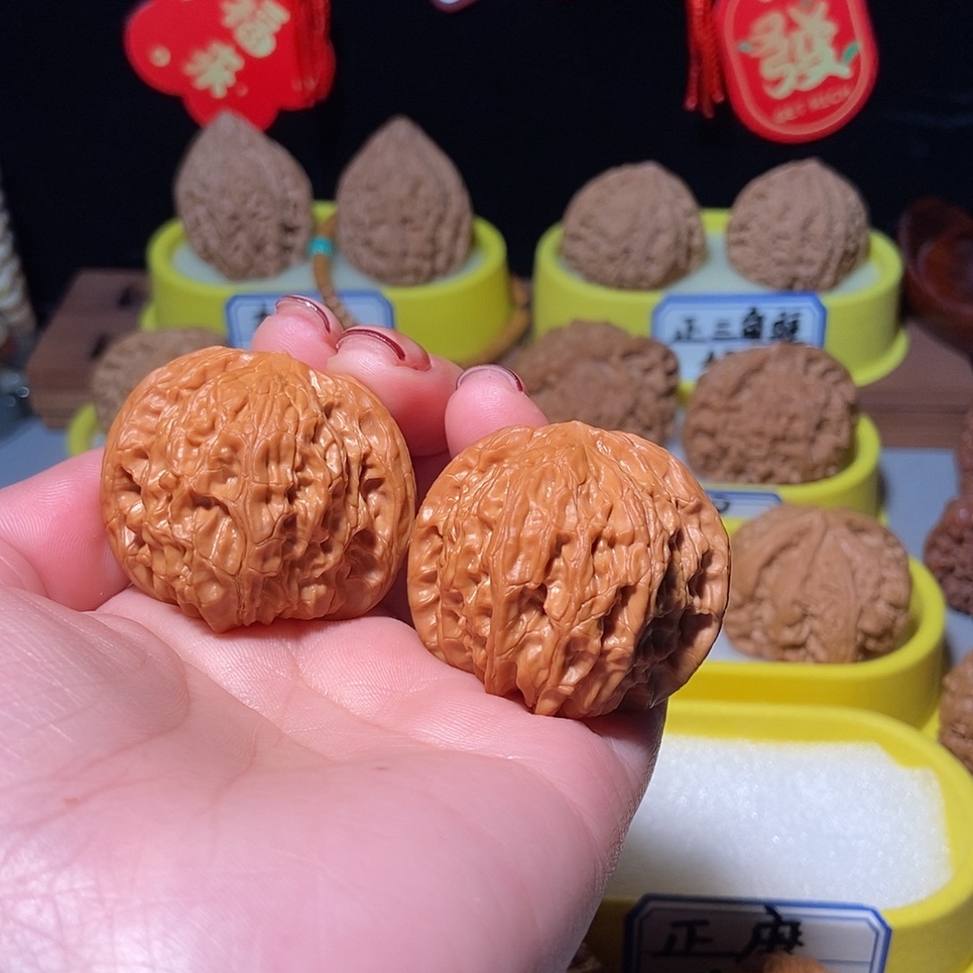 文玩核桃吊坠全品正磨