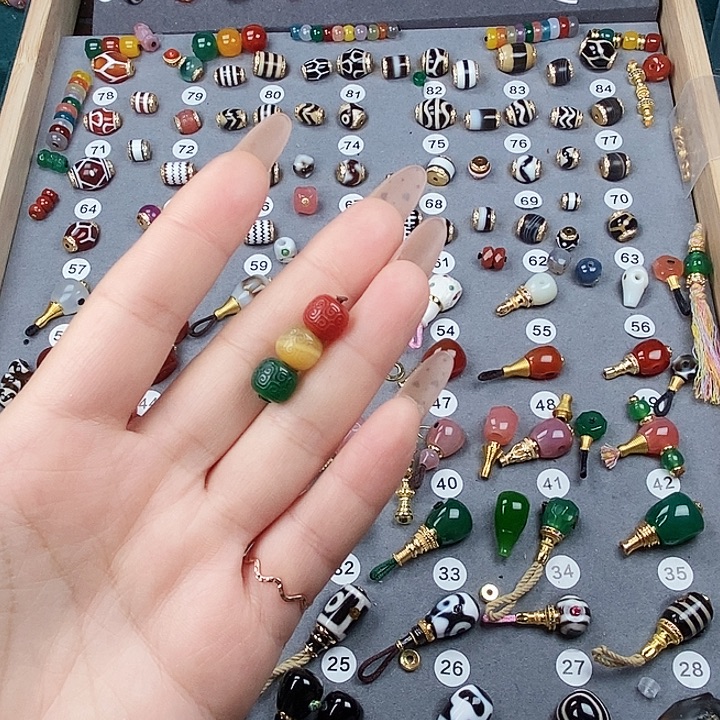 玛瑙/玉髓未镶嵌饰品