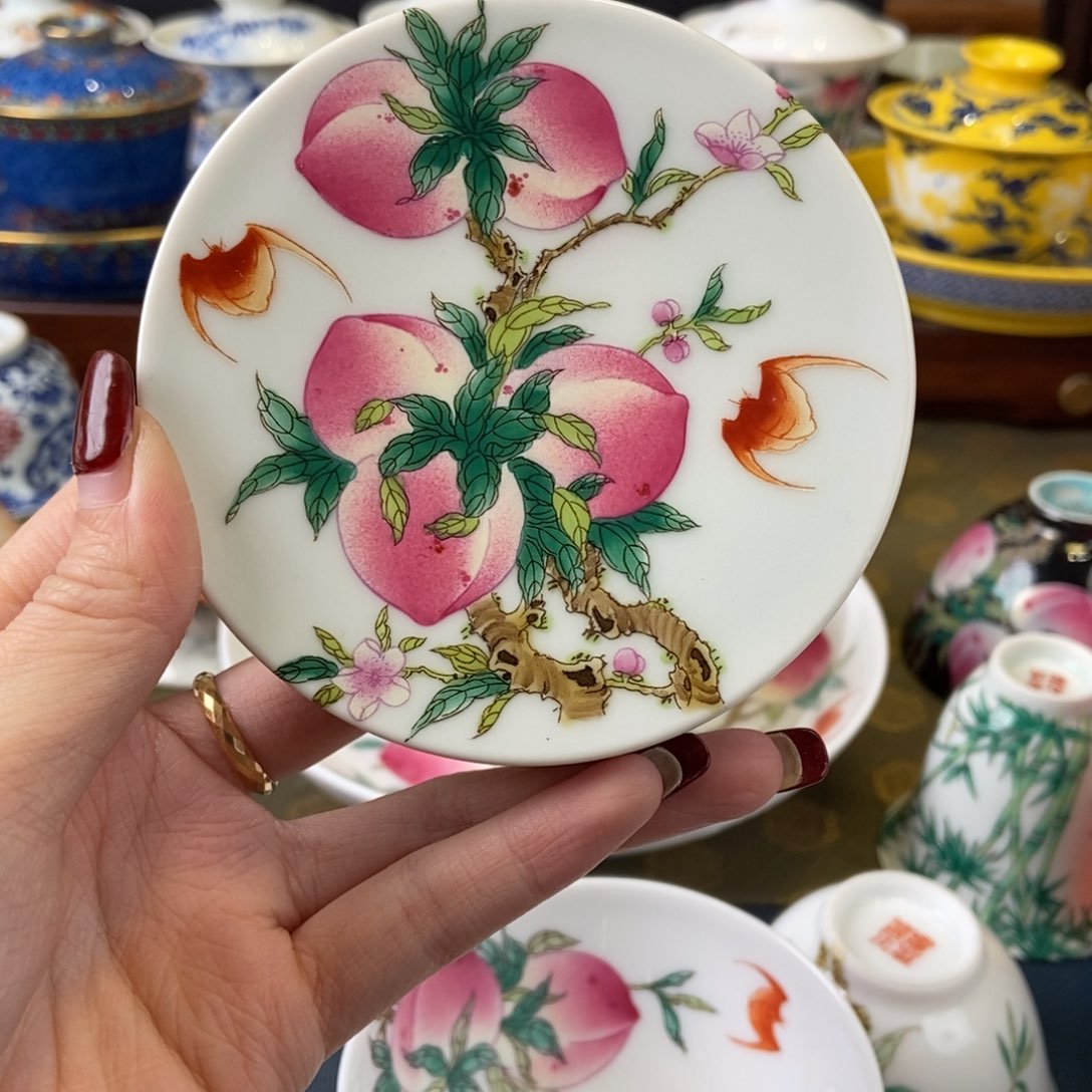 陶瓷艺术家的作品是一种非常感谢