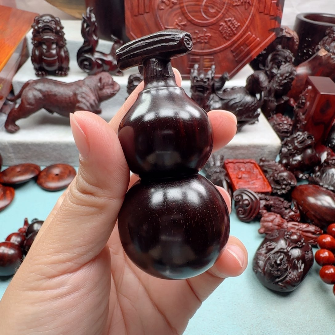 小叶紫檀把件不**惑葫芦