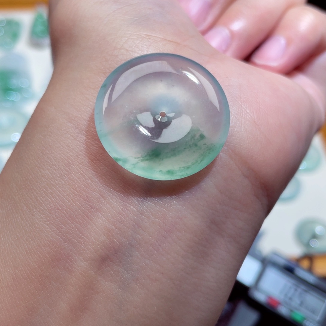 翡翠未镶嵌颈饰扣子