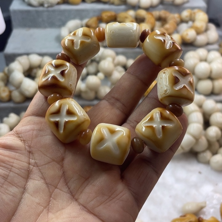 吊坠菩提根/象牙果全品象牙果方面包手串卡21