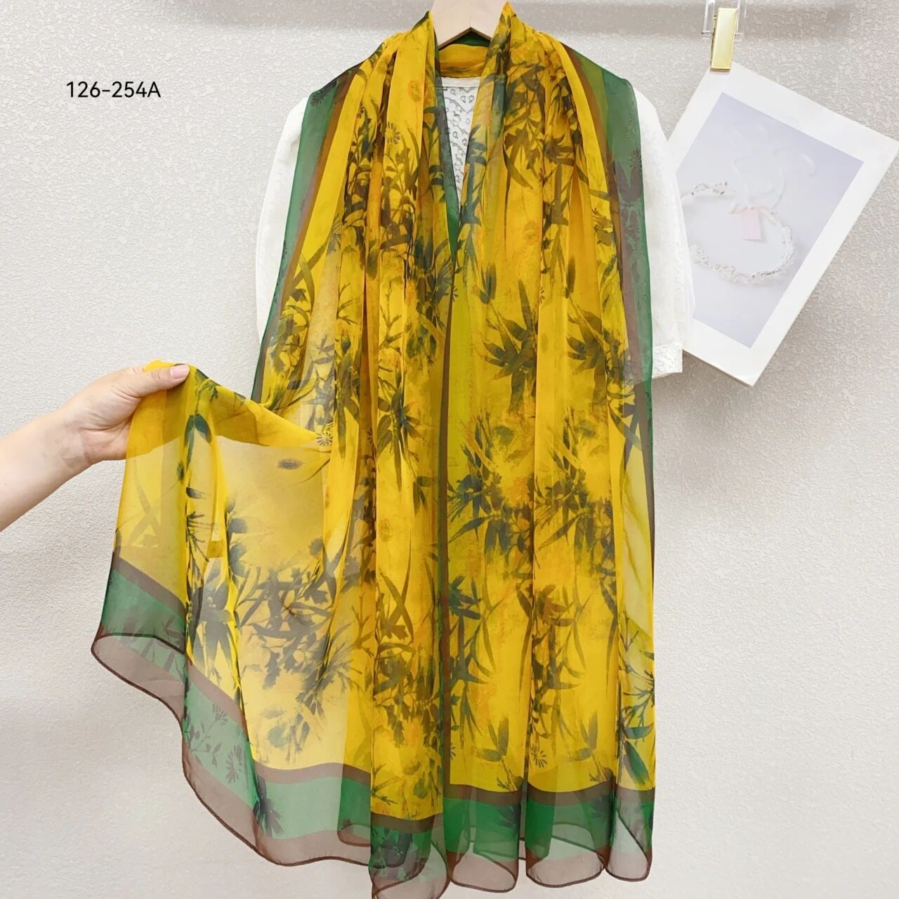 S27 竹报平安 春秋大尺寸气质纱巾沙滩披肩 180*125左右{无礼盒}