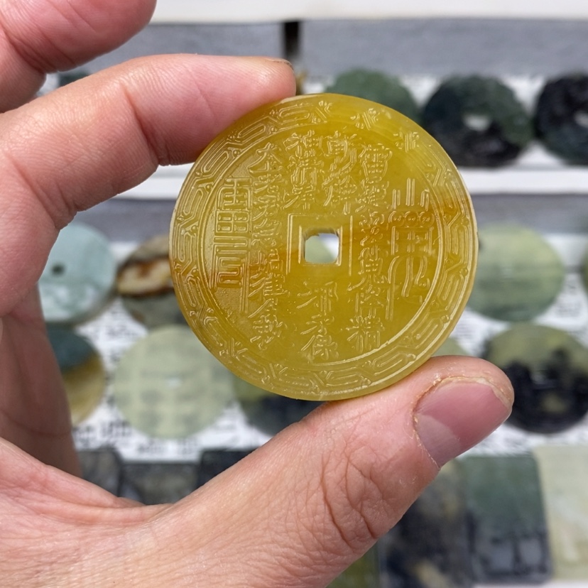 【闪购商品】岫玉颈饰未镶嵌岫玉山鬼花钱吊坠