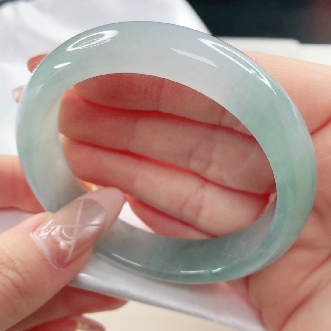 翡翠未镶嵌手镯57x525