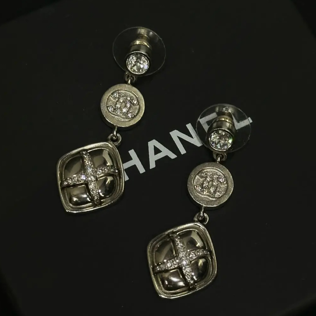 95新 Chanel/香奈儿 21B菱形吊坠耳钉/JJ5100308