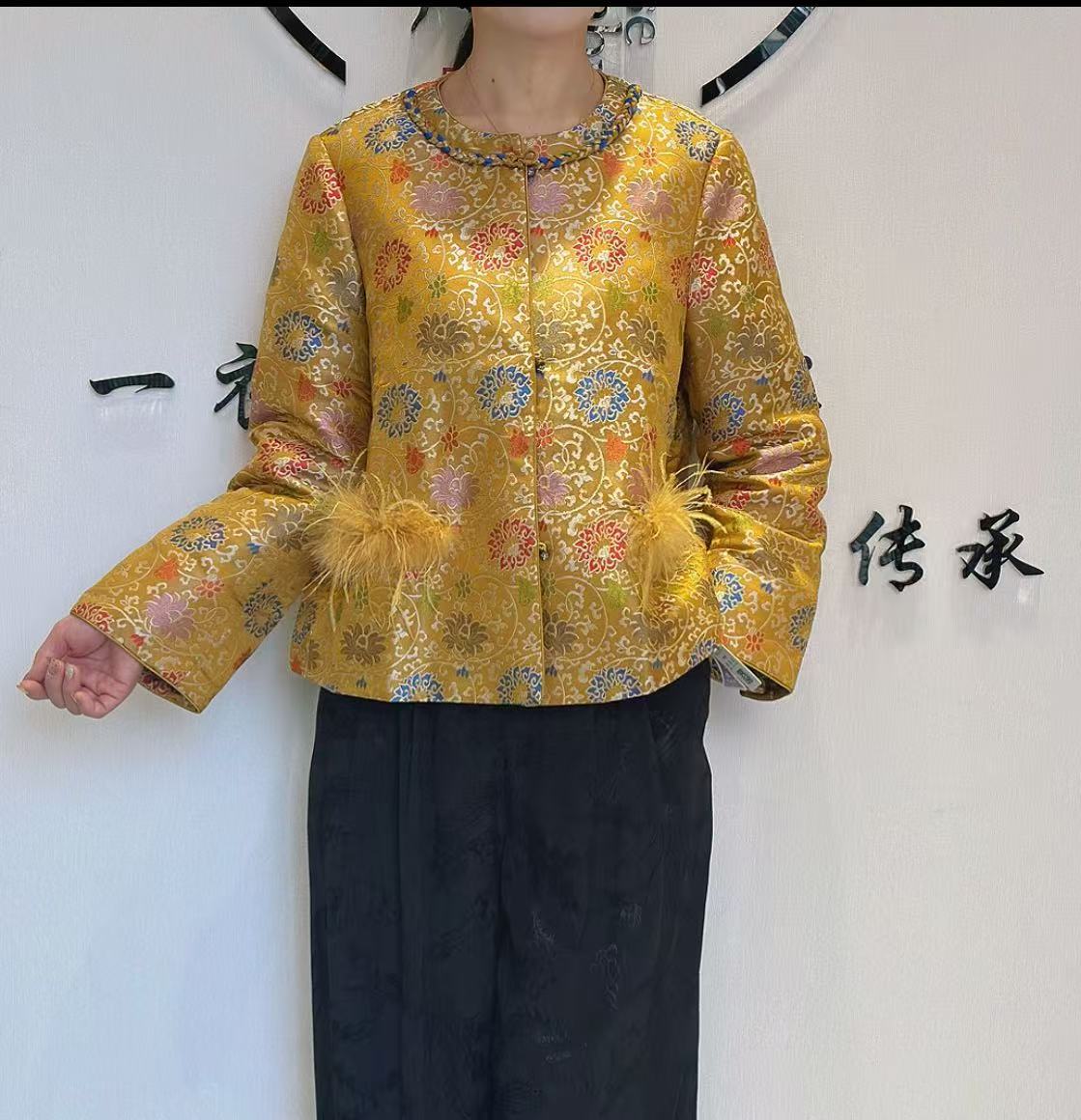 新中式高定圆领单排扣长袖女短棉服ins