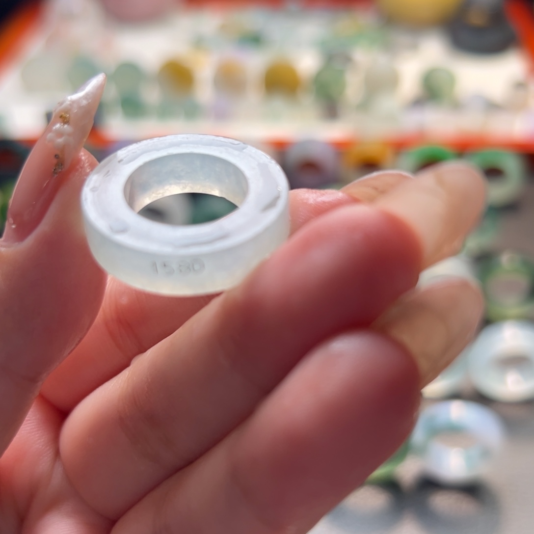 定制翡翠翡翠未镶嵌