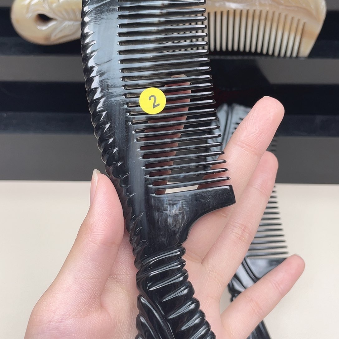 纯手工制作的牛角梳2用****1