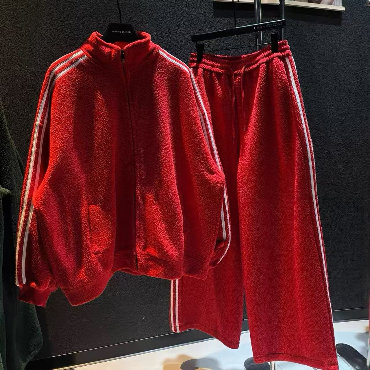 LIN美人女装杂货铺 秋冬新款摇粒绒加厚立领三条杠休闲套装