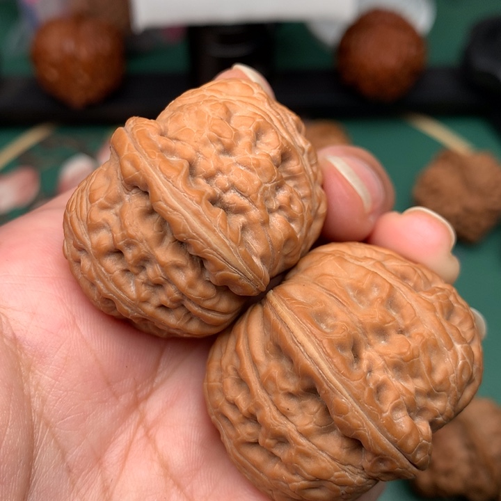 文玩核桃把件38全品元宝