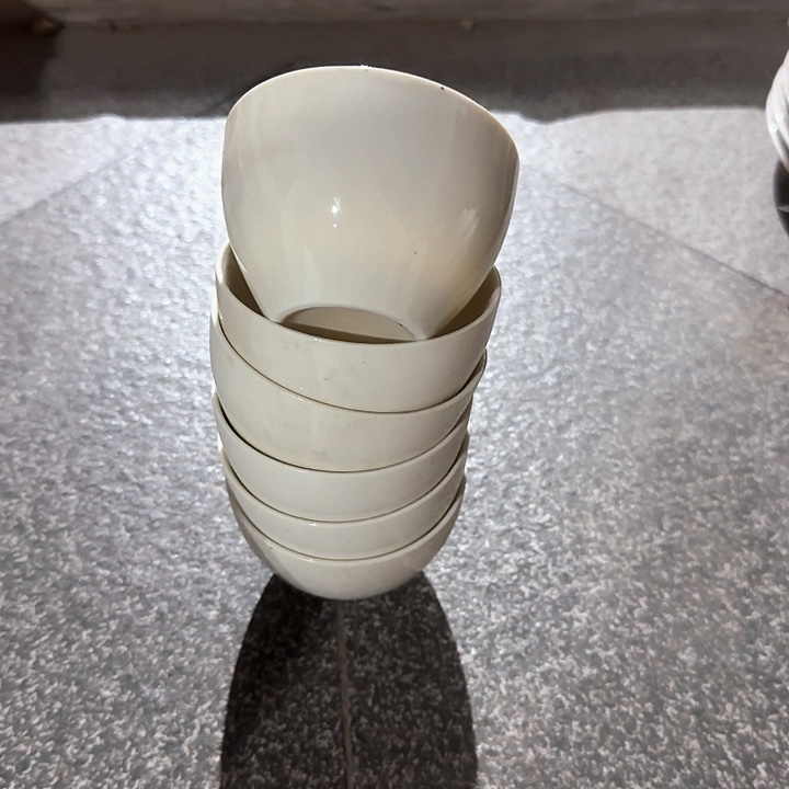 瓷片陶瓷盘子碗啥都有