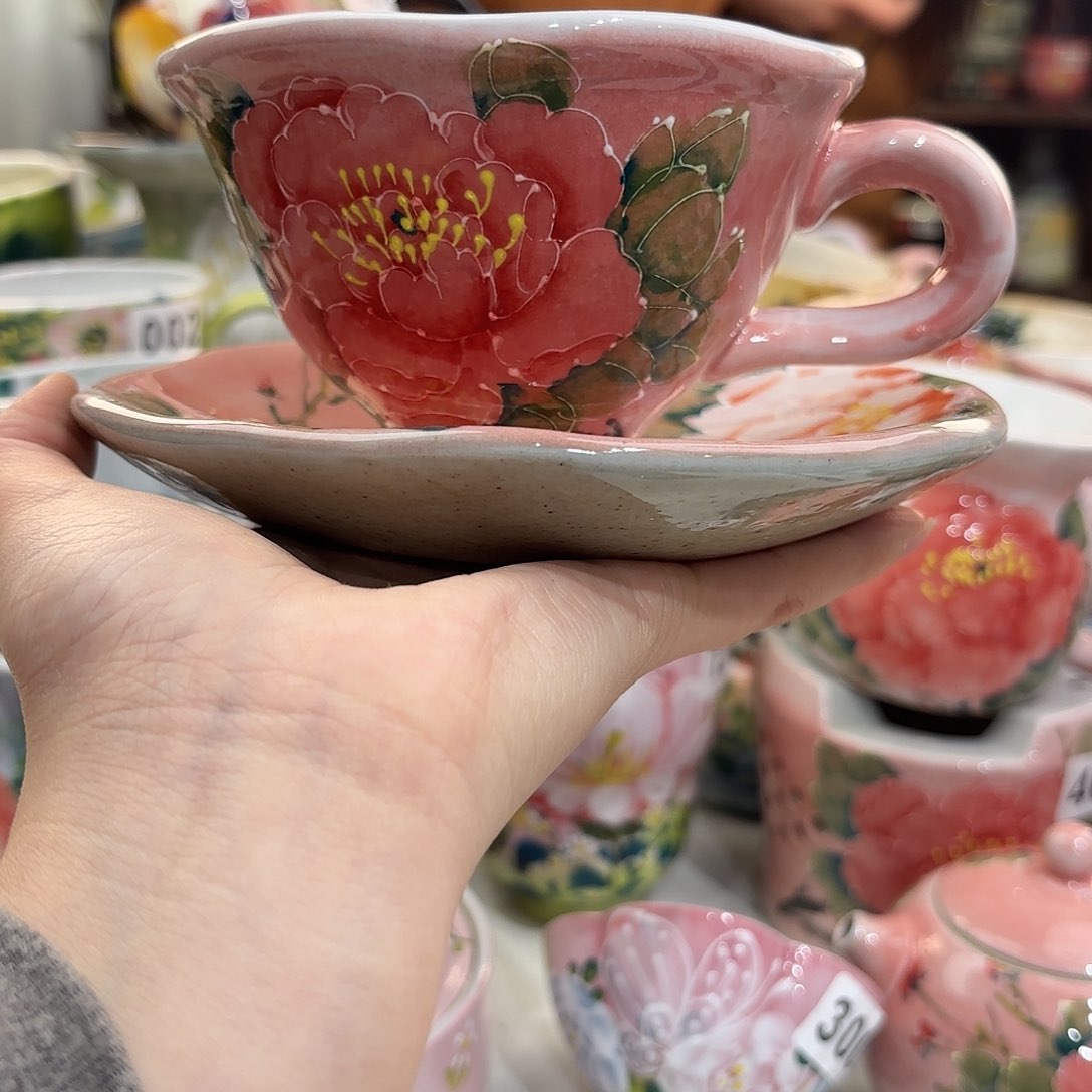 瓷片兔兔盖茨。兔兔好