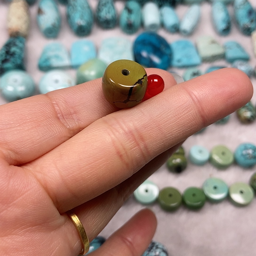 南红玛瑙未镶嵌珠宝半成品无*