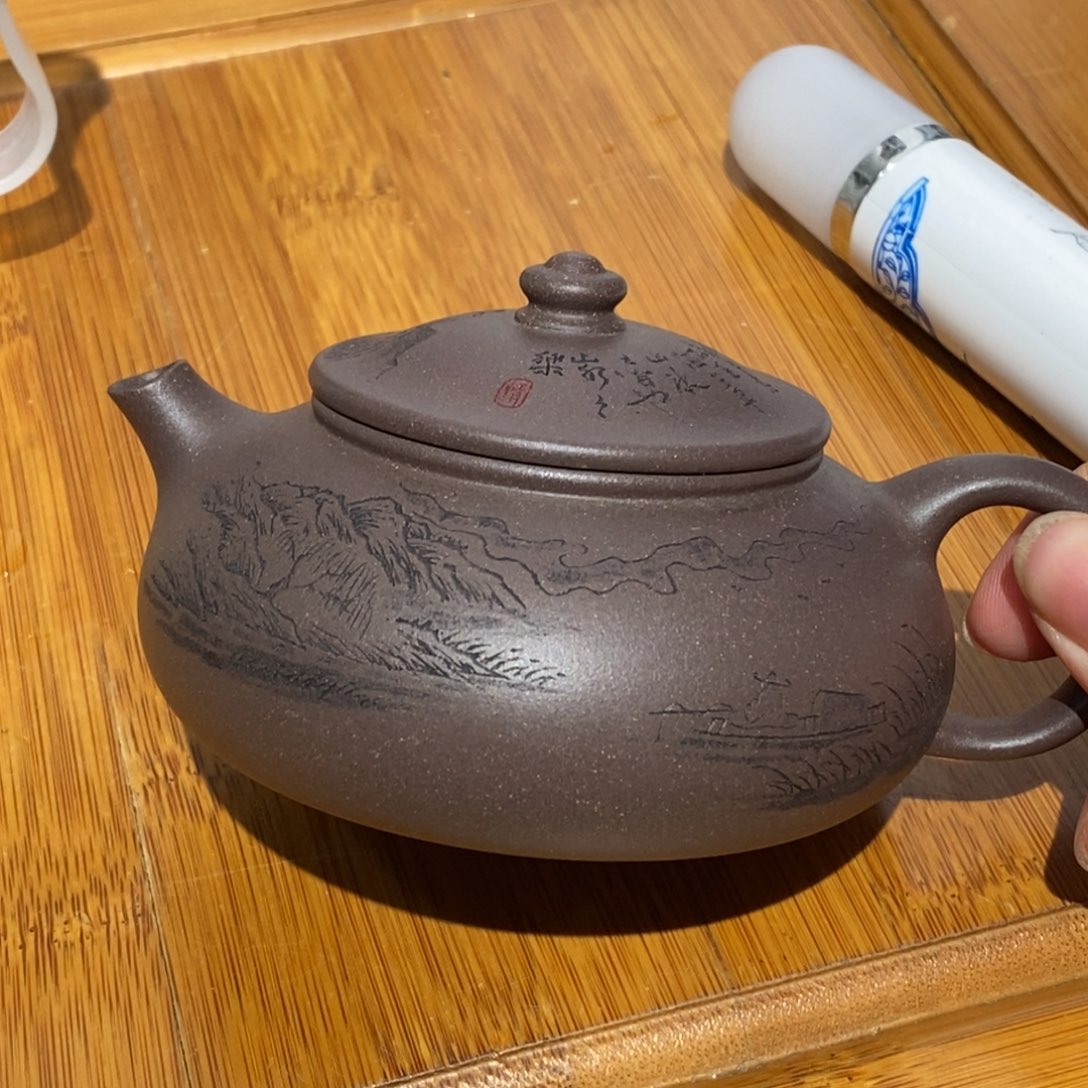 紫砂公道杯紫砂壶。紫砂壶。