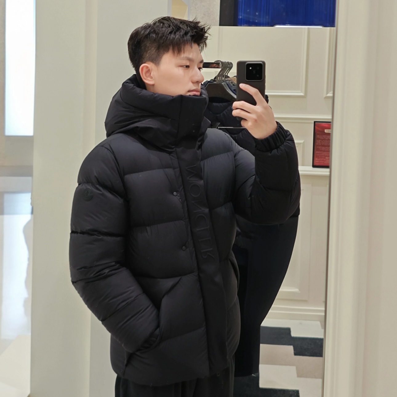 未使用 MONCLER Madeira黑武士羽绒服/6码/2510276