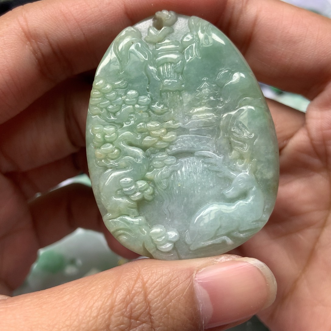 翡翠颈饰未镶嵌天然翡翠