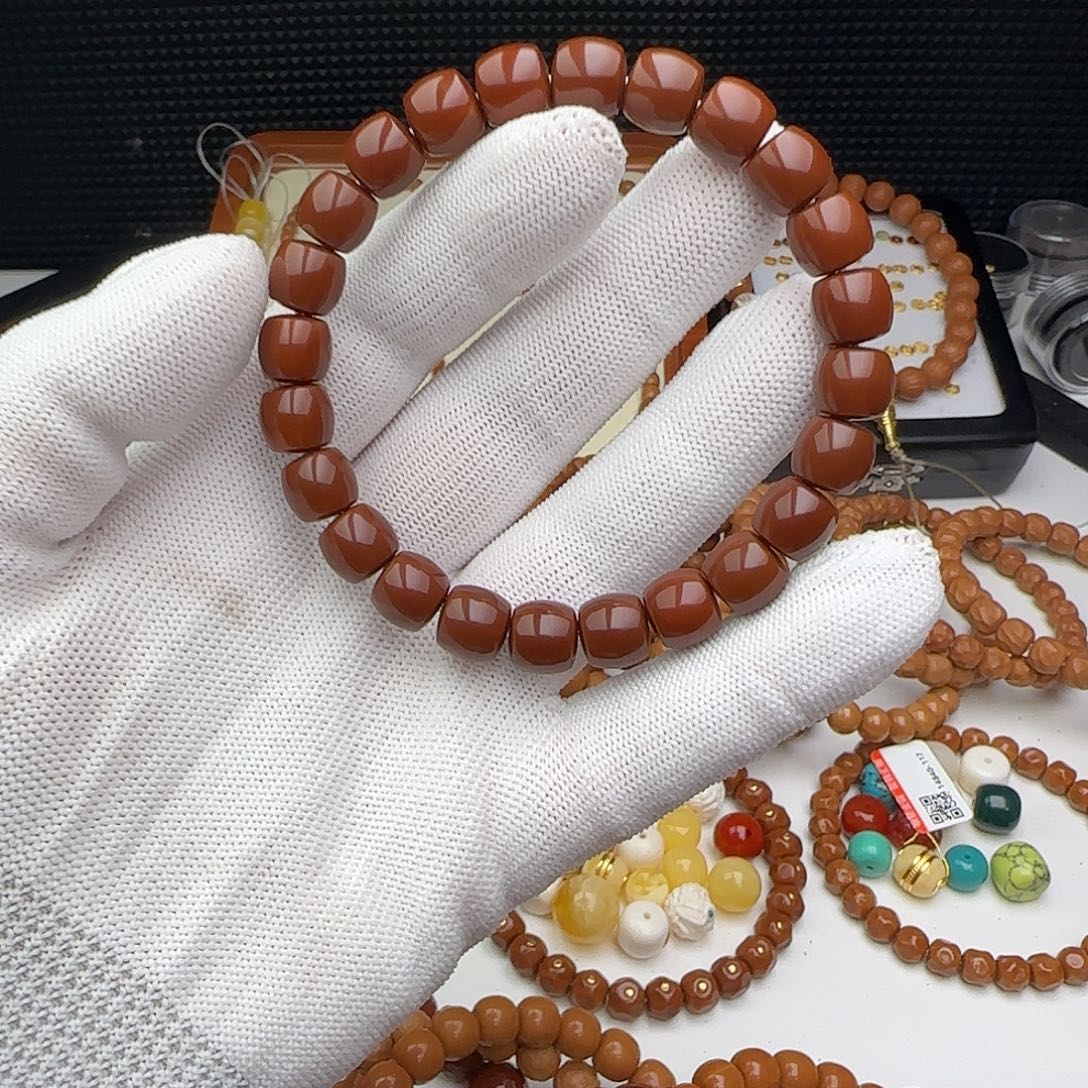 凯***n猴头核桃吊坠直切