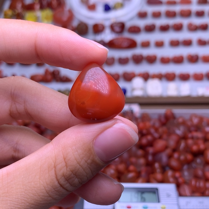 一***枝南红玛瑙未镶嵌珠宝半成品3