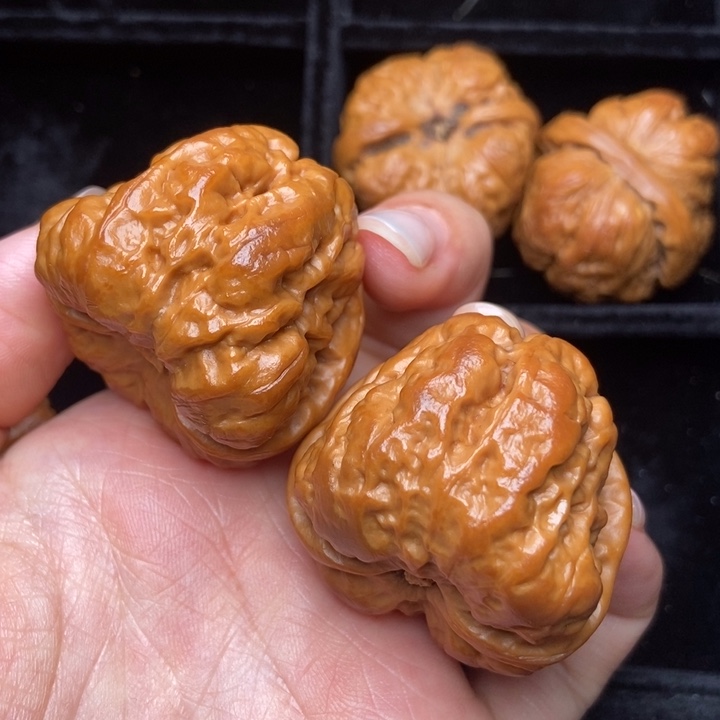 文玩核桃吊坠秦岭核桃