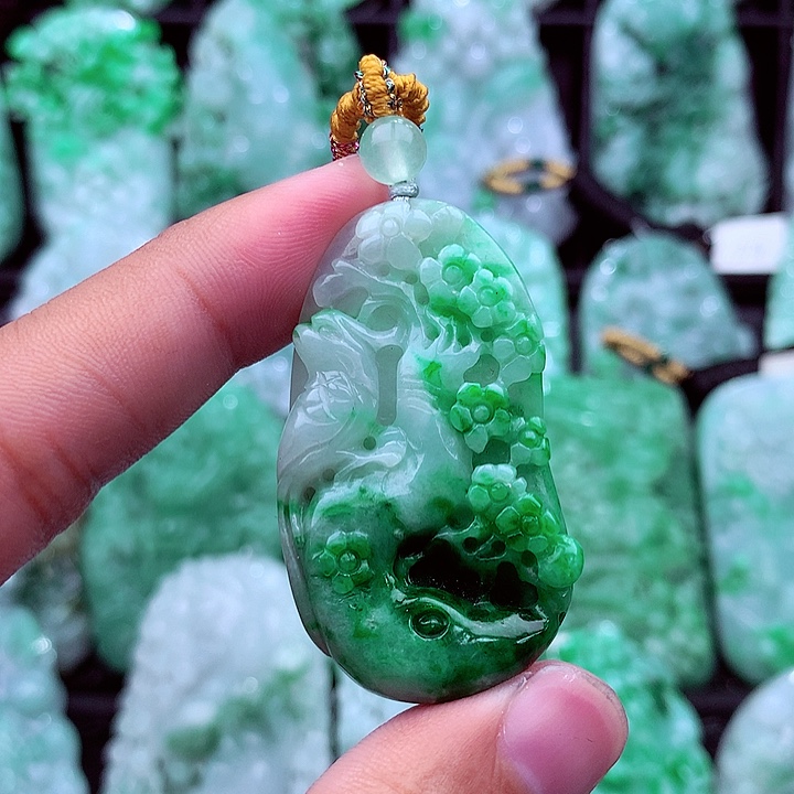 翡翠未镶嵌吊坠(不含链)