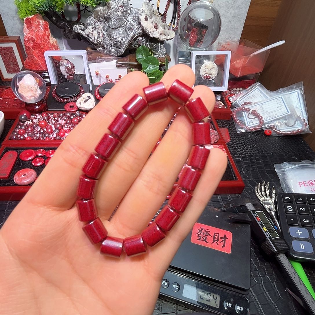 天然辰砂天然原矿至纯直切桶珠不含胶