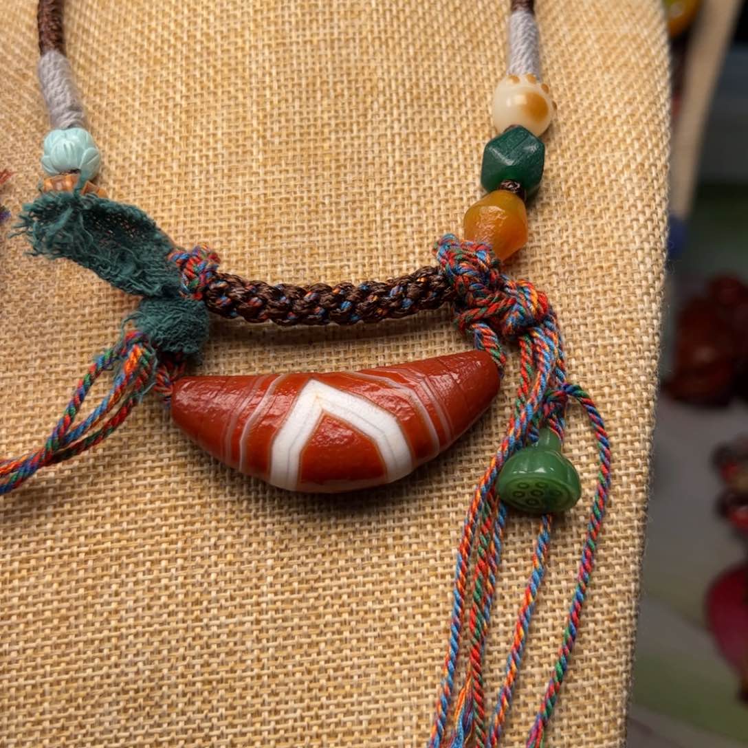 玛瑙/玉髓颈饰未镶嵌