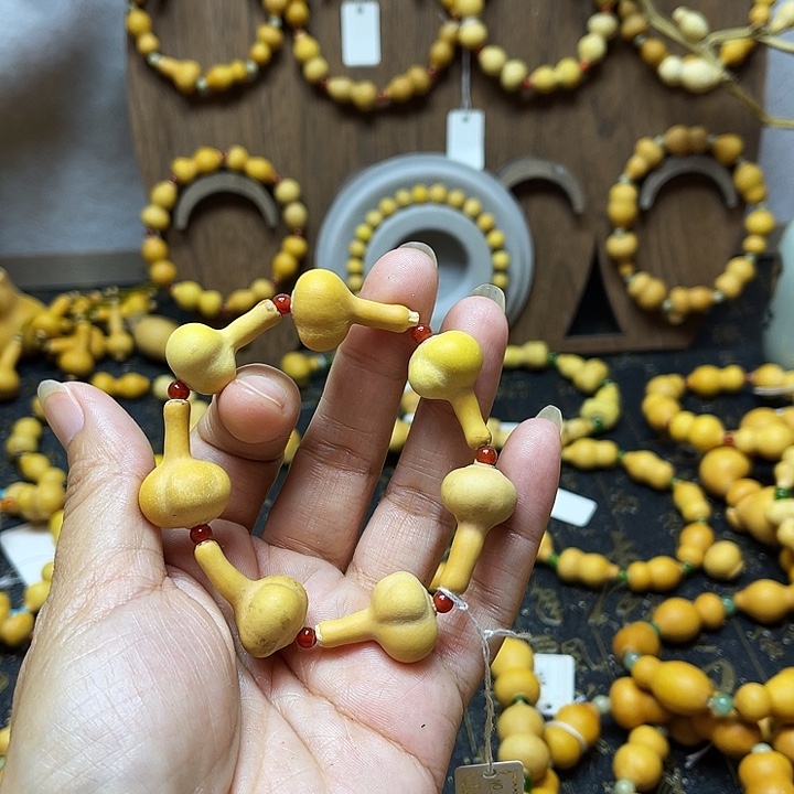 大叶紫檀（黑酸枝木类）