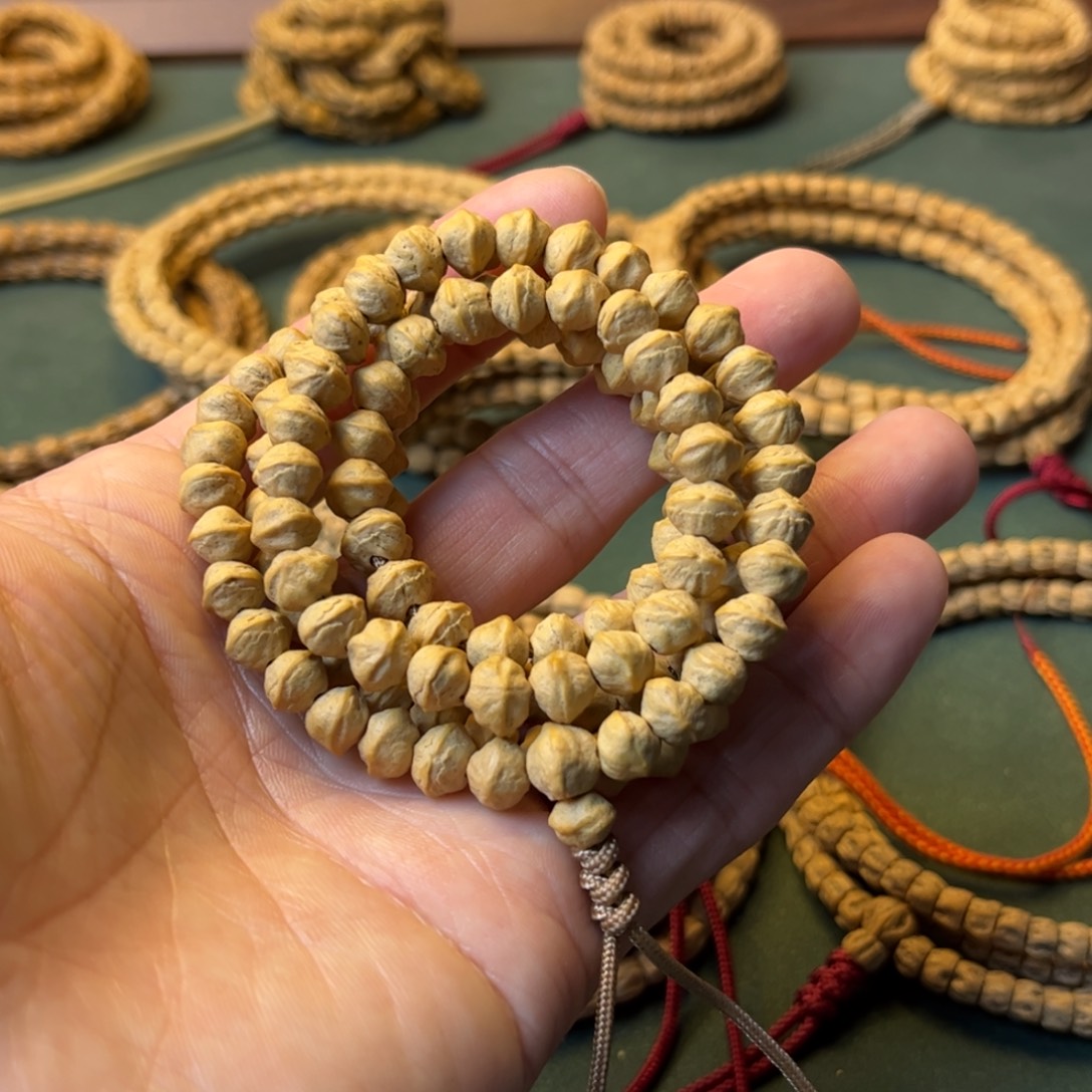 萌****吊坠柏香籽/百香籽