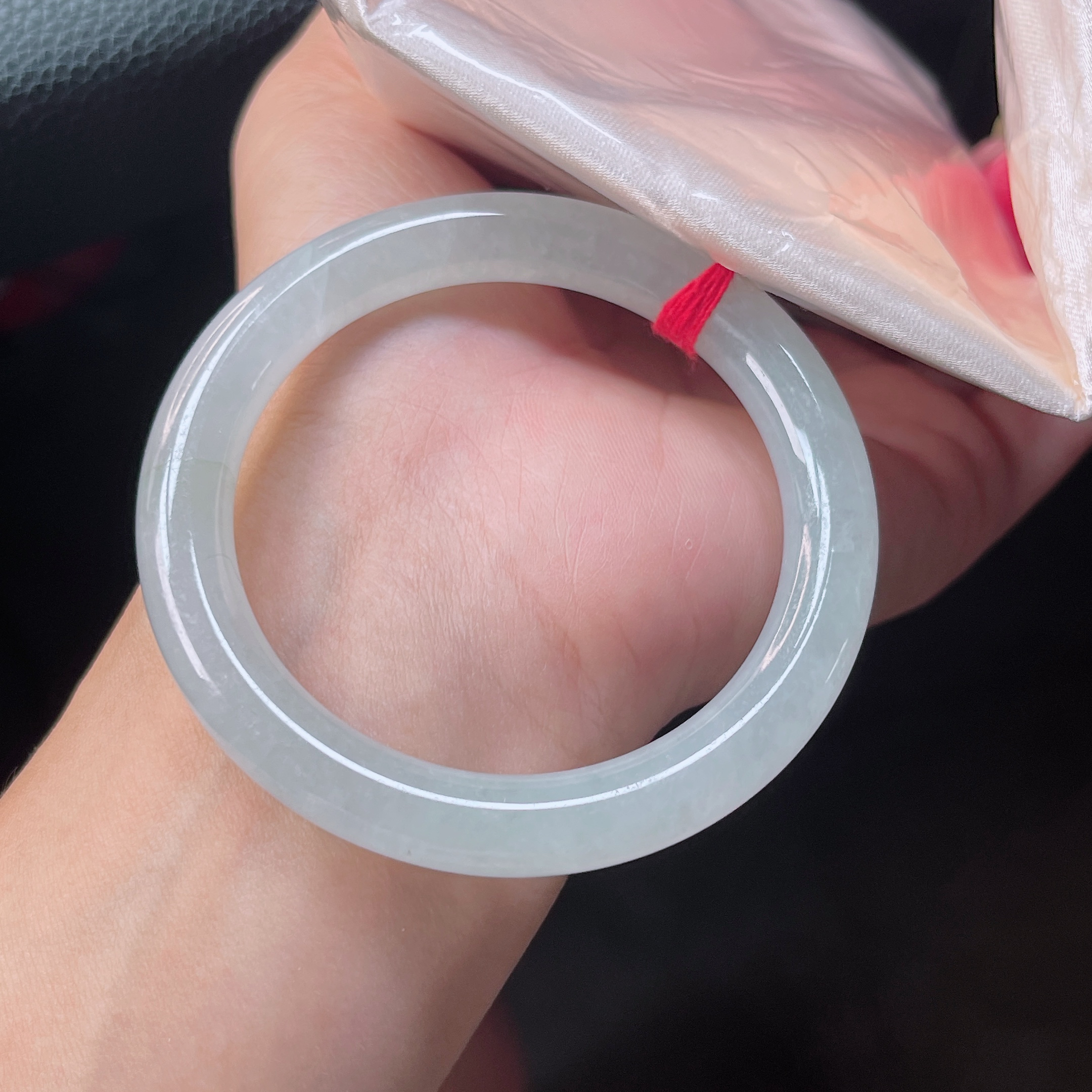 P904号 缅甸天然翡翠A货51-52高冰冰透圆条手镯干净