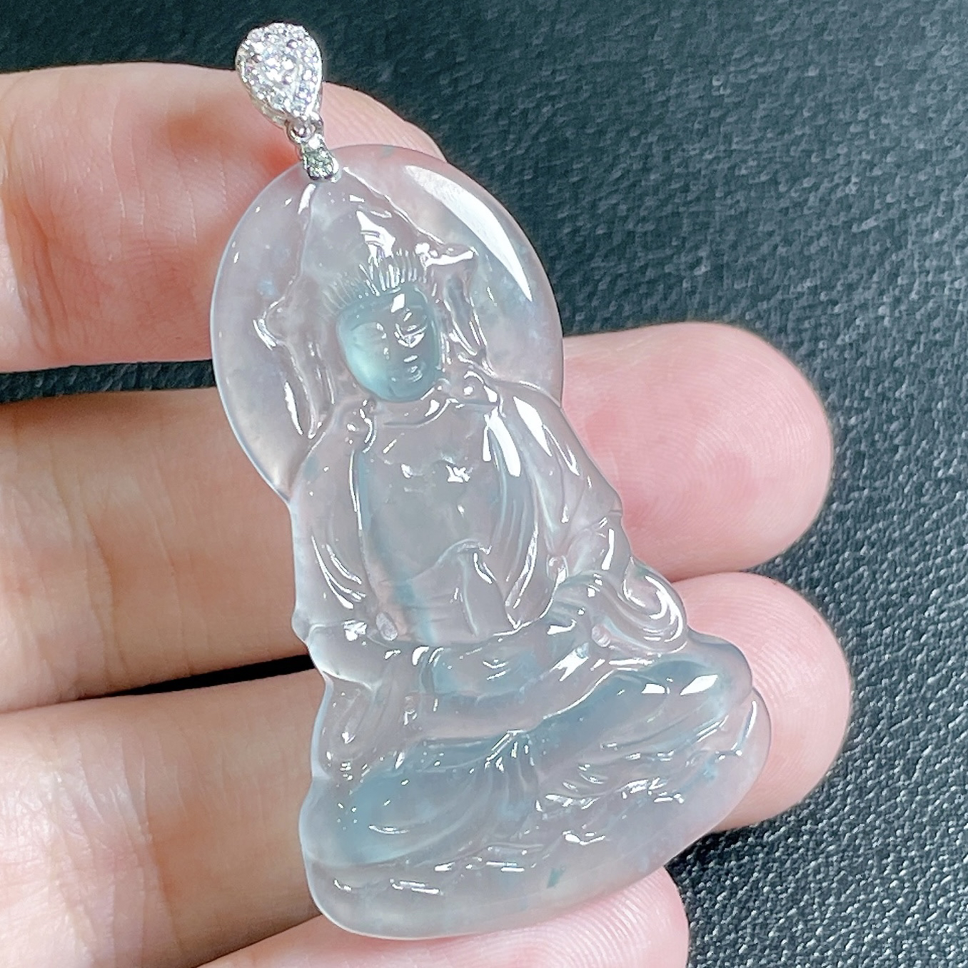 天然A货翡翠冰种观音吊坠