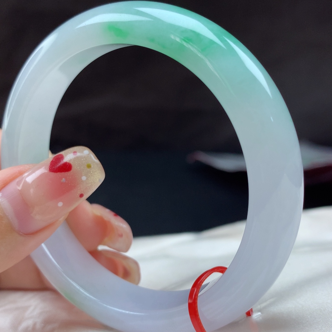 翡翠未镶嵌手镯06757，