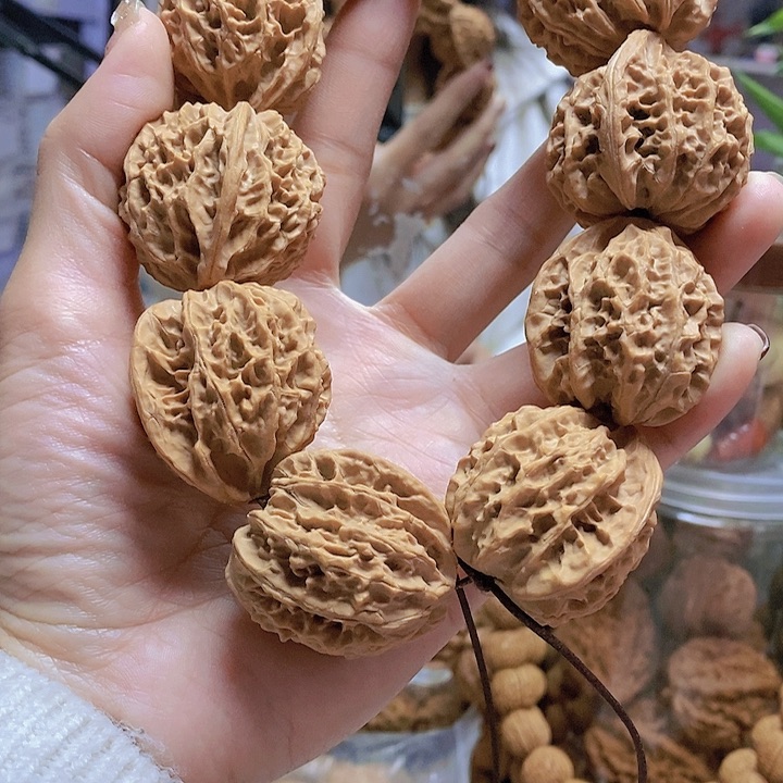 【闪购商品】文玩核桃把件37玲珑塔手持