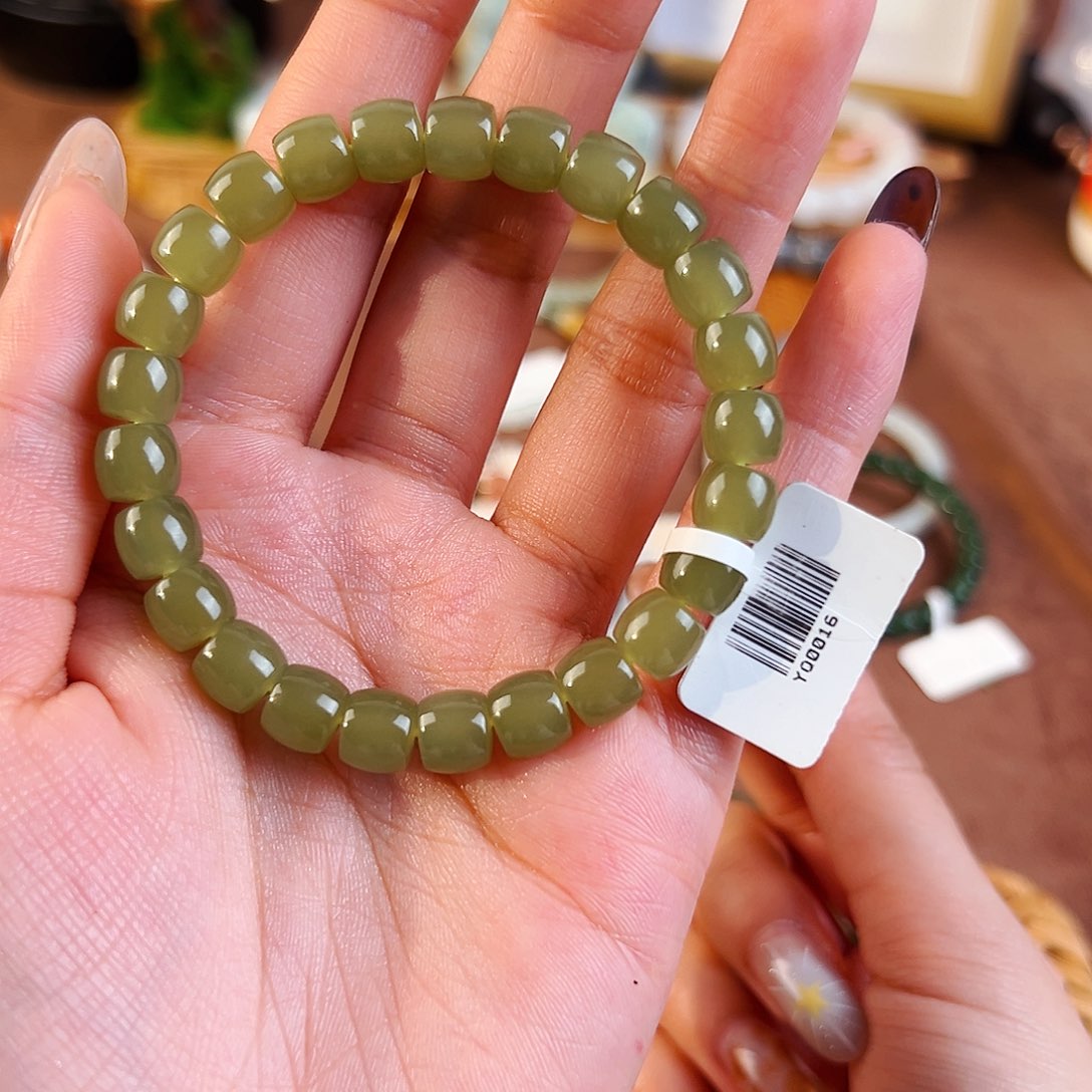 西***城和田玉未镶嵌手串