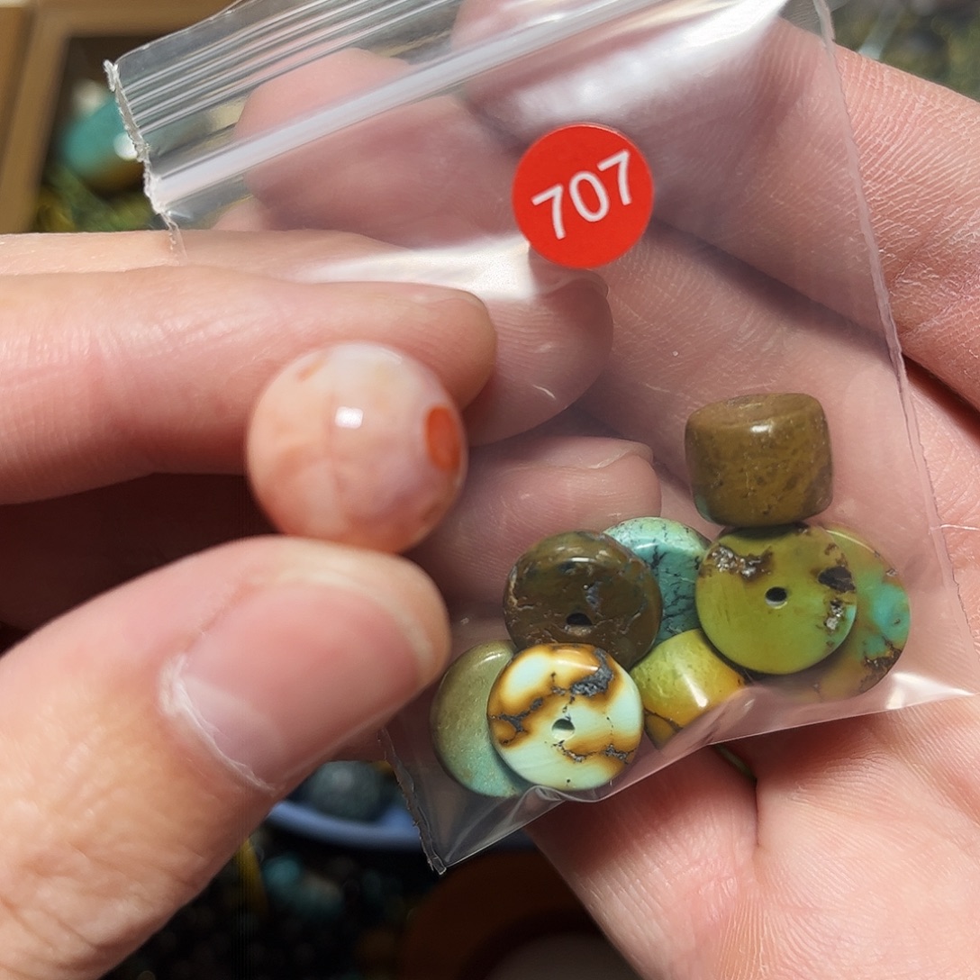 油***瓶南红玛瑙未镶嵌珠宝奇石
