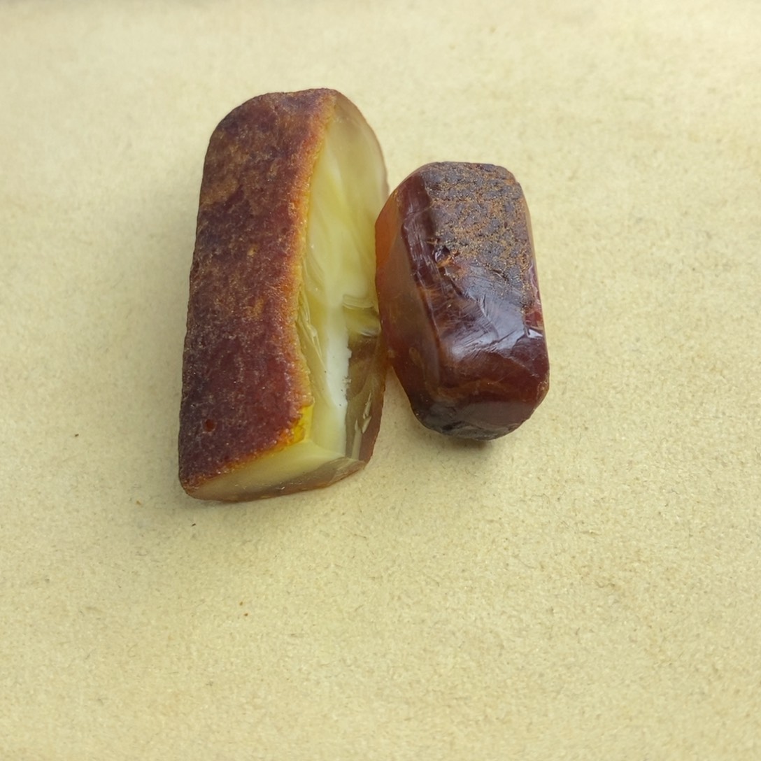 未镶嵌定制蜜蜡长****虫梨