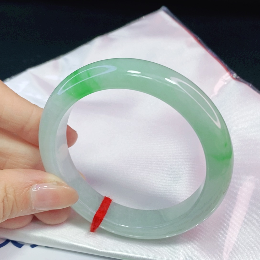 未镶嵌手镯翡翠56.3