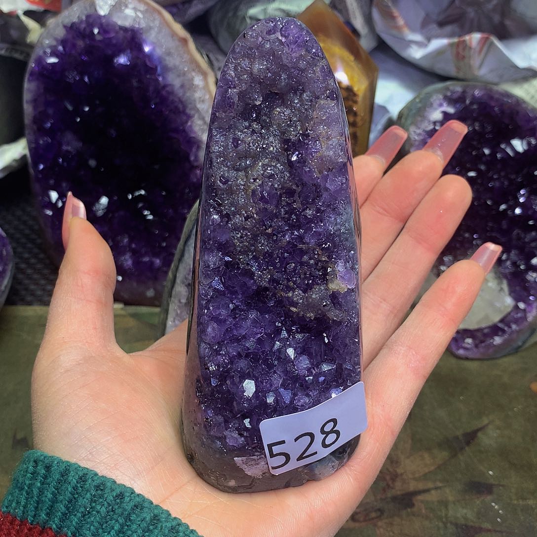 紫晶大型摆件（非配饰）未镶嵌