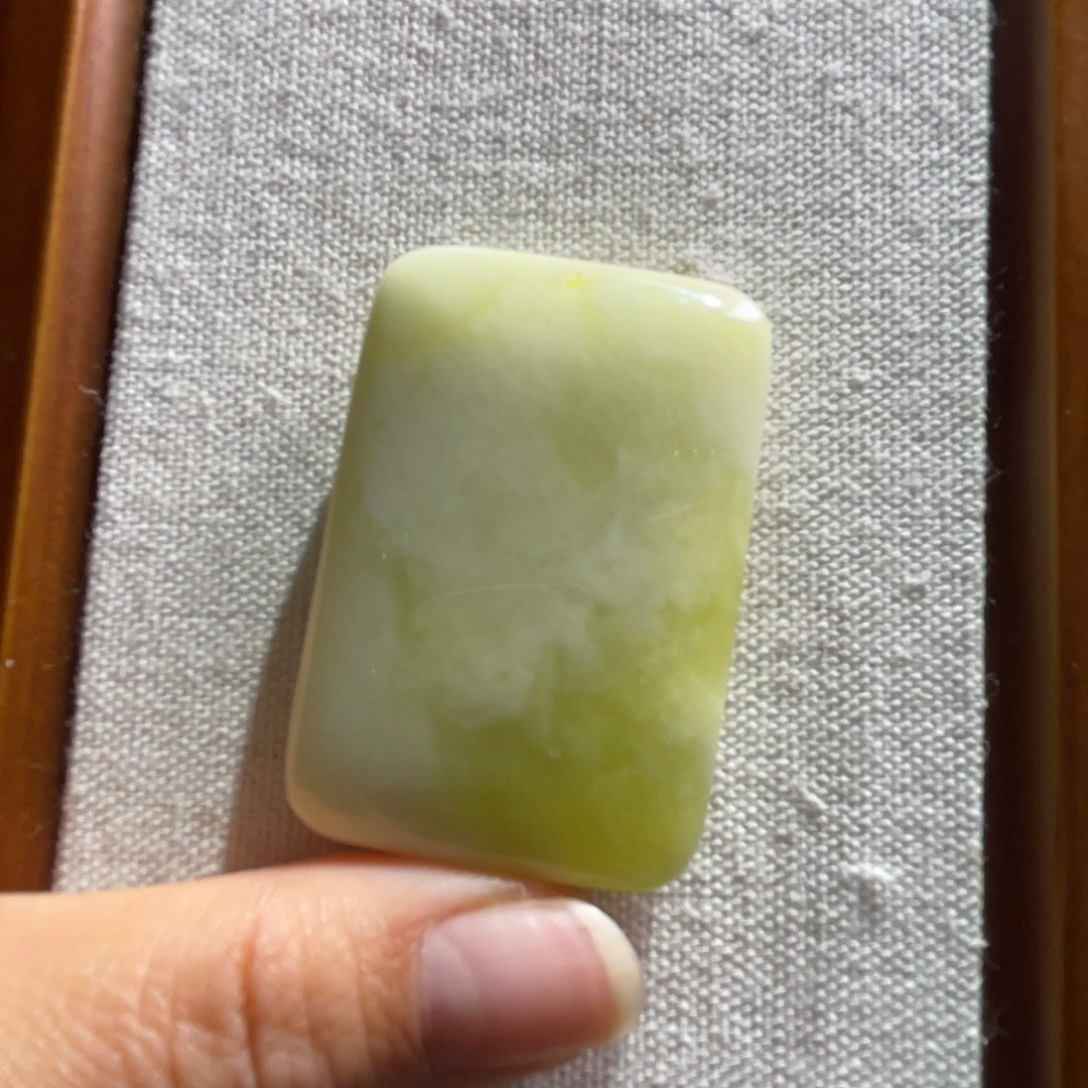 J***E蓝田玉（蛇纹石化大理石玉）未镶嵌颈饰