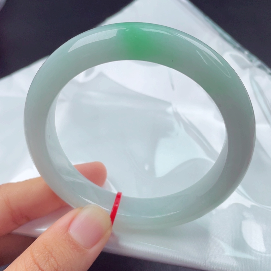 翡翠未镶嵌手镯56正圈