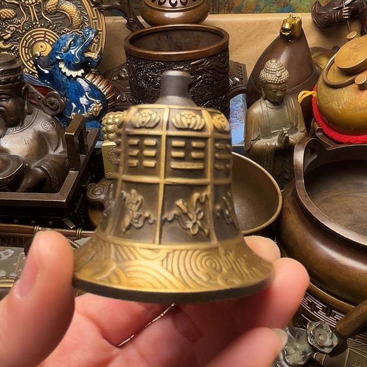 精美铜器批发档口