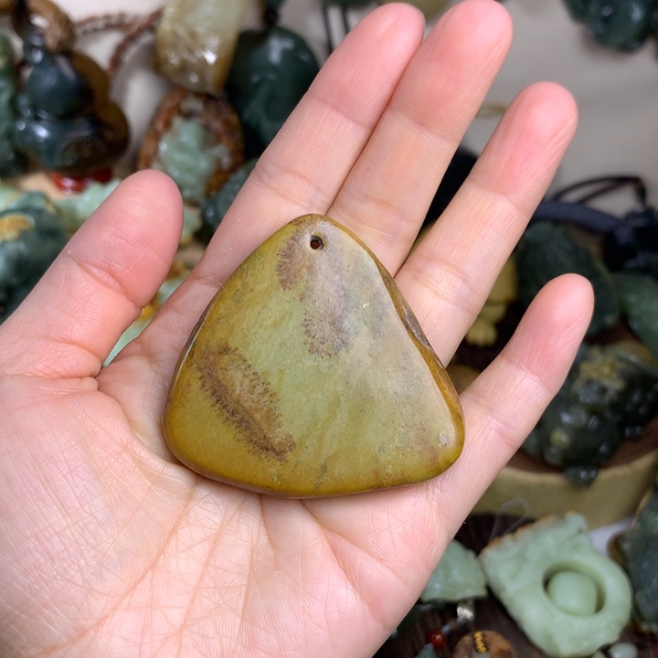 岫岩河磨玉（透闪石质玉）手把未镶嵌