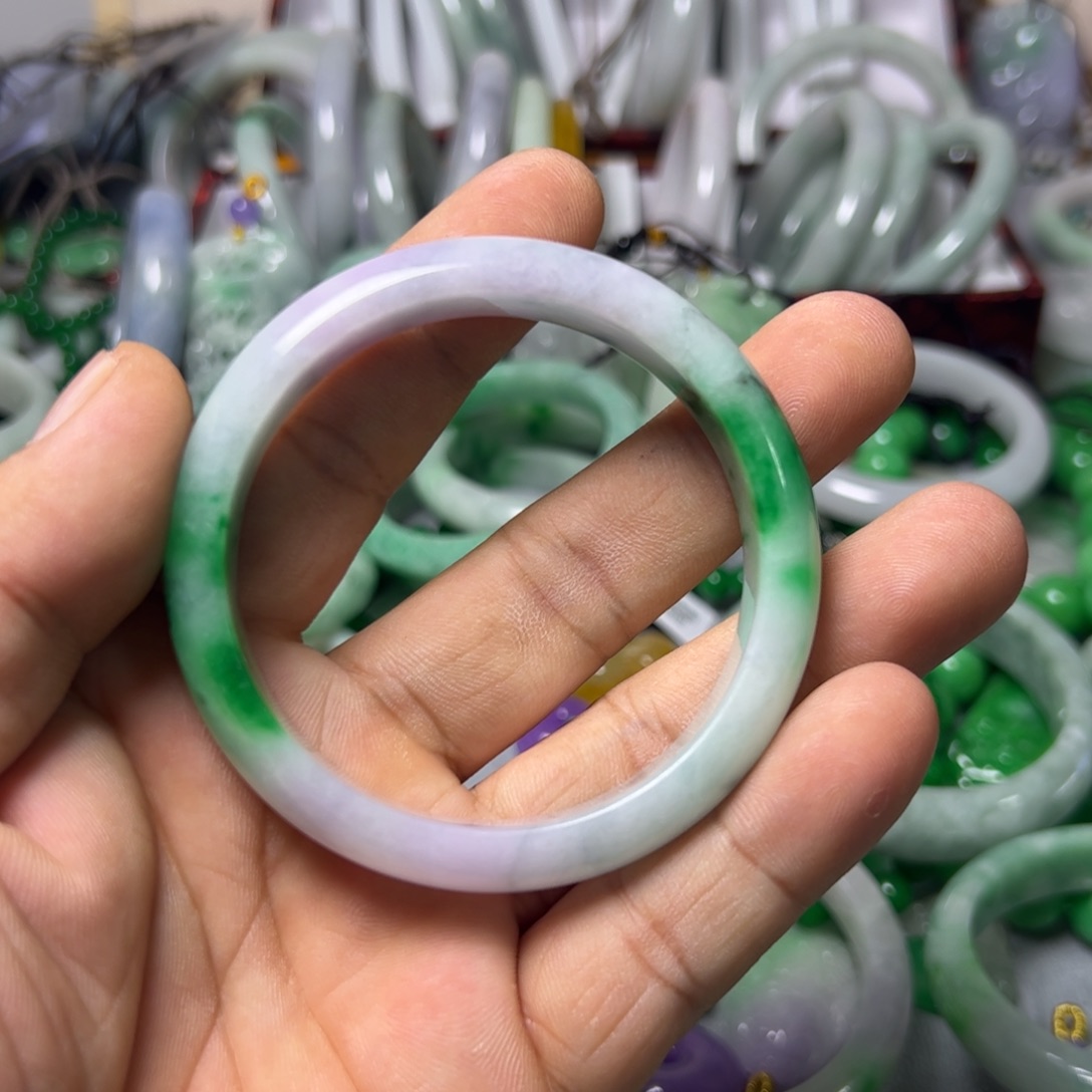 A***啥吊坠白玉菩提手镯